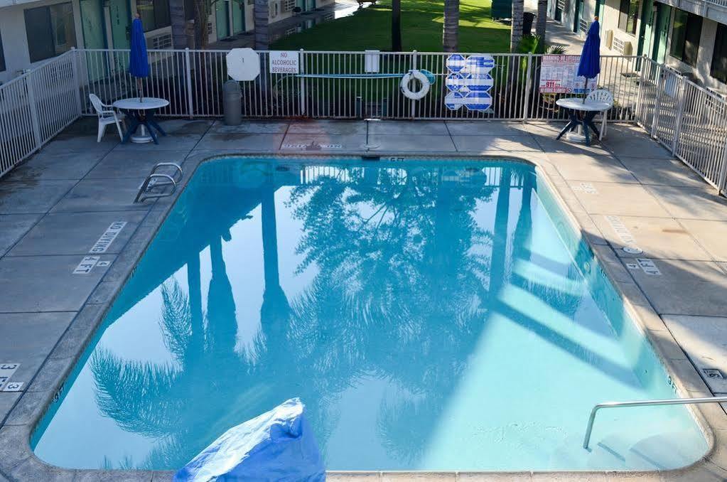 Motel 6-Bakersfield, Ca - Airport Luaran gambar