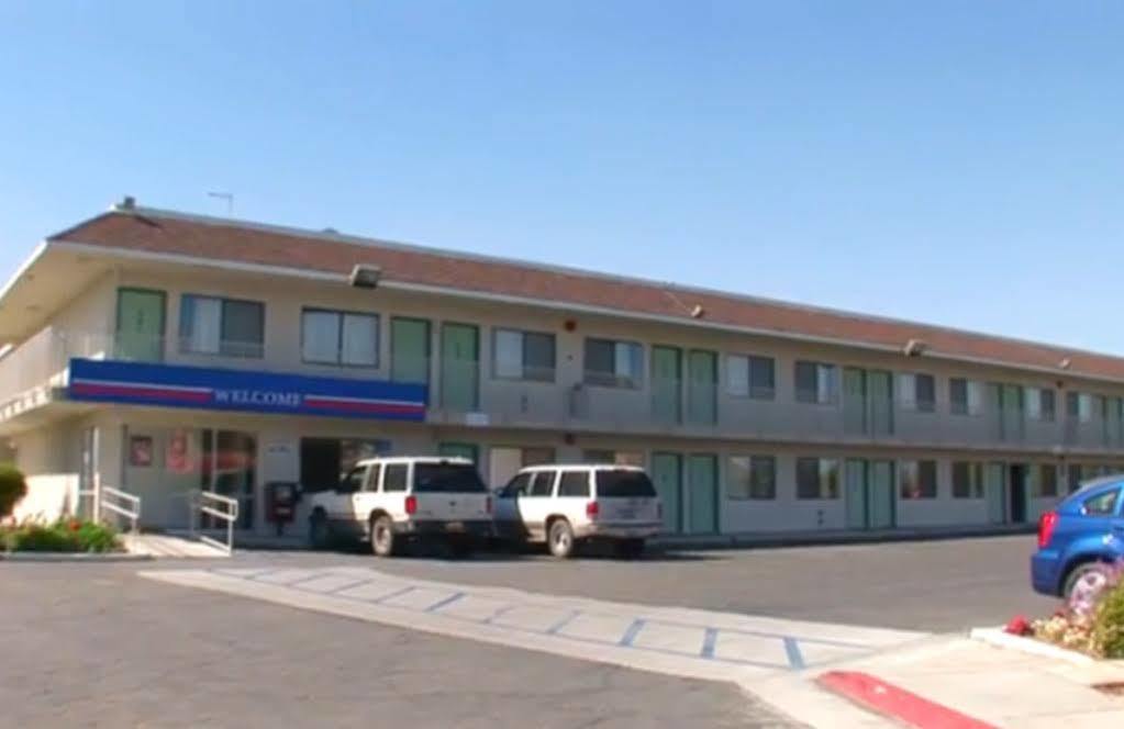 Motel 6-Bakersfield, Ca - Airport Luaran gambar